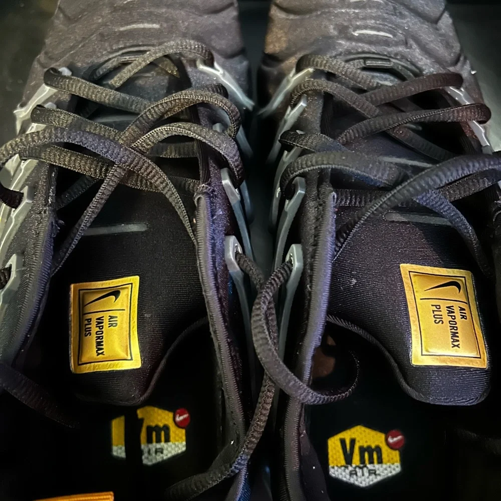 Nike VaporMax Plus Charcoal and Black Sneakers - Picture 5 of 6